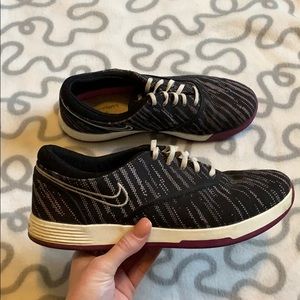 Nike Lunarlon tennis shoes sneakers